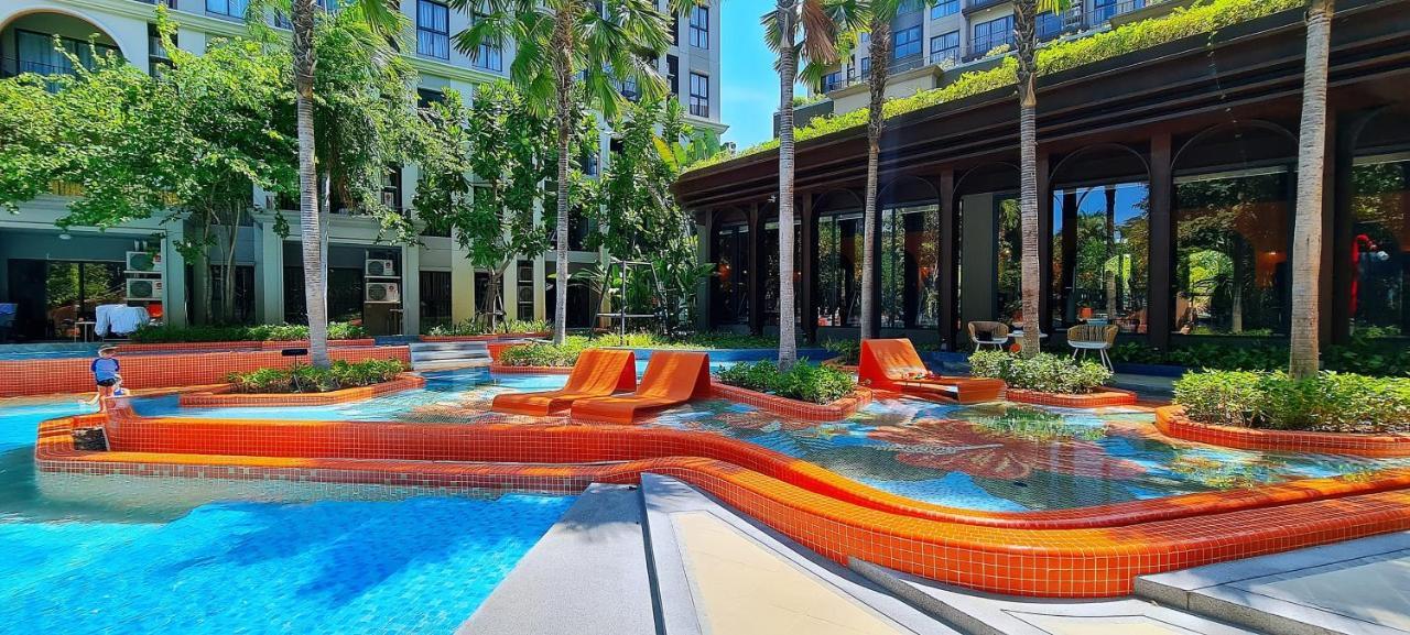 Lahabana Condo: Highest Floor With Night Market Proximity Apartment *