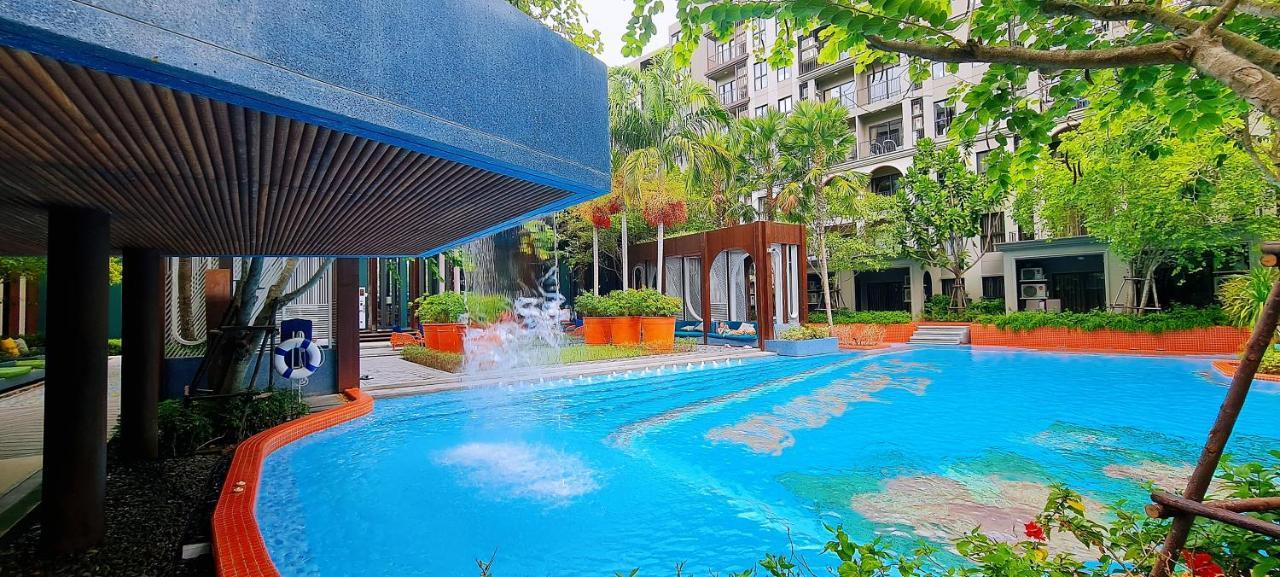 Lahabana Condo: Highest Floor With Night Market Proximity * Hua Hin